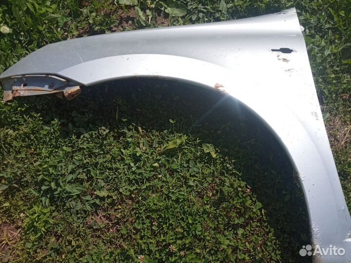 Крылья передние Лада Гранта