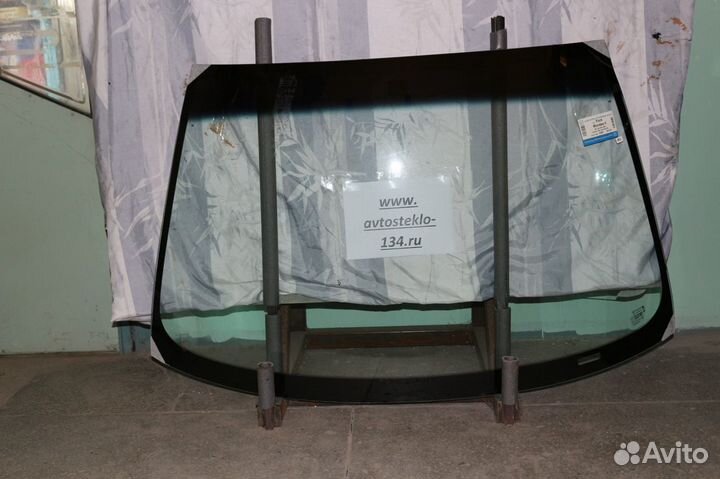 Лобовое стекло Ford Mondeo II
