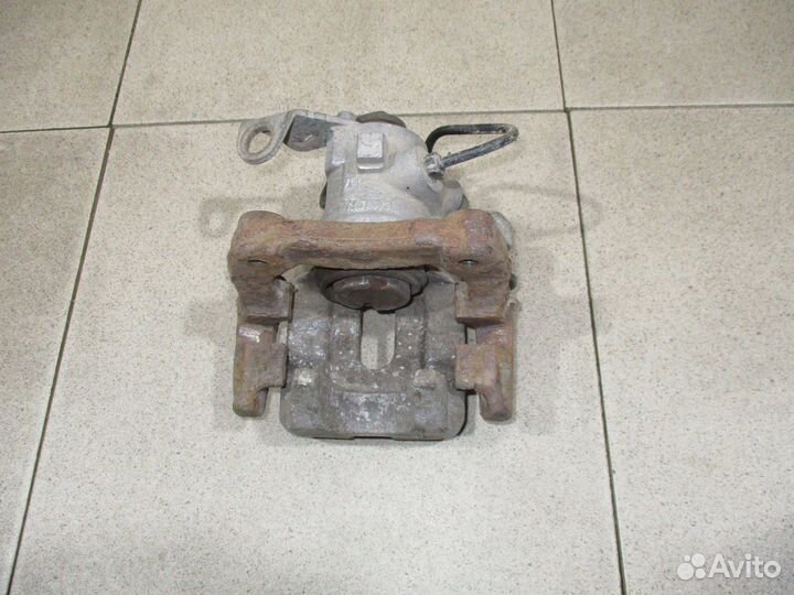 Суппорт задний левый Citroen C4