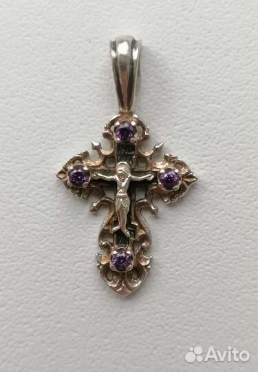 Серебряный крестик с фианитом