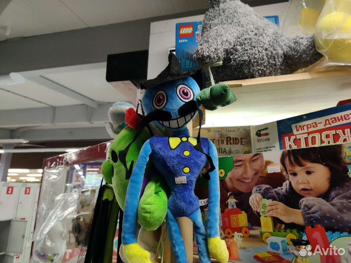 Длиноногий папочка с усами