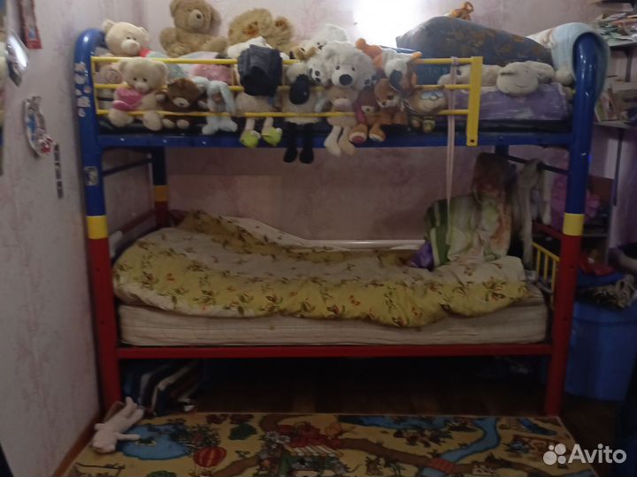 Двухъярусная кровать железная бу