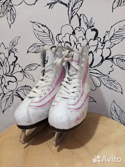 Коньки фигурные женские 35-36