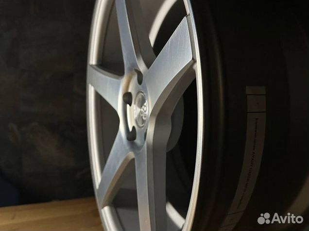Новые разноширокие диски R19 5x112 Avantgarde