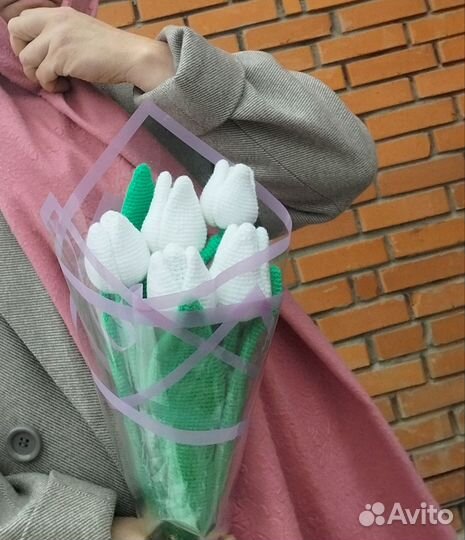 Букет вязаных тюльпанов