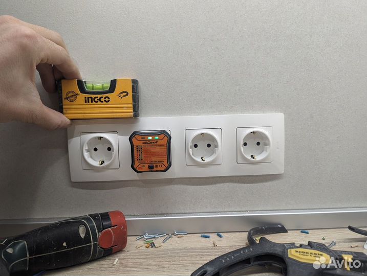 Электрик / Услуги электрика выезд на дом