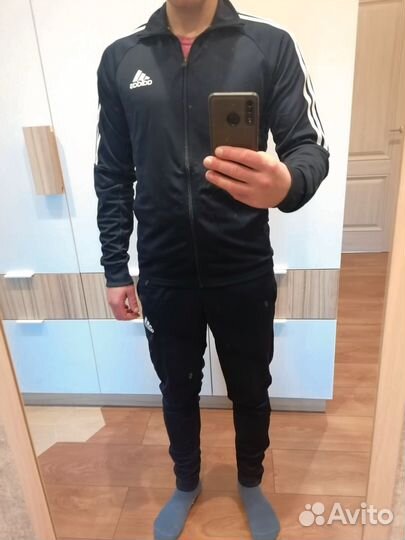 Спортивный костюм adidas