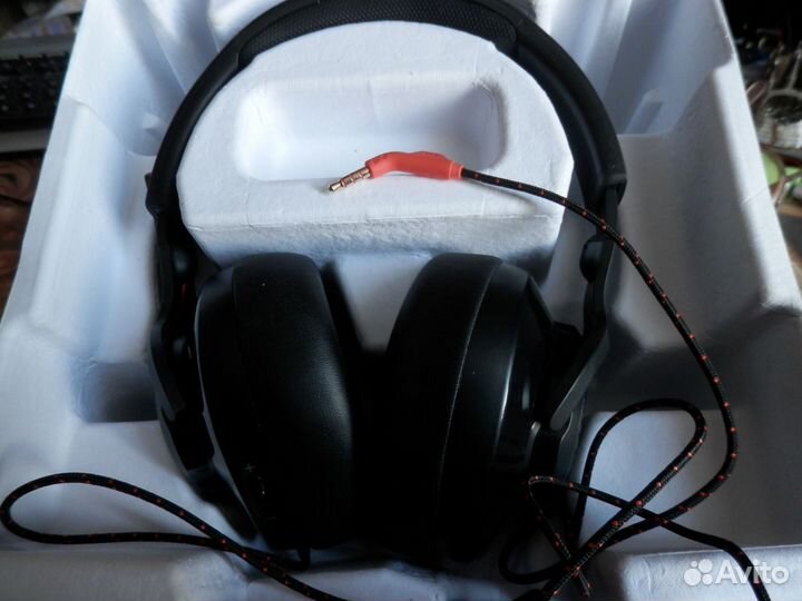 Проводные наушники jbl