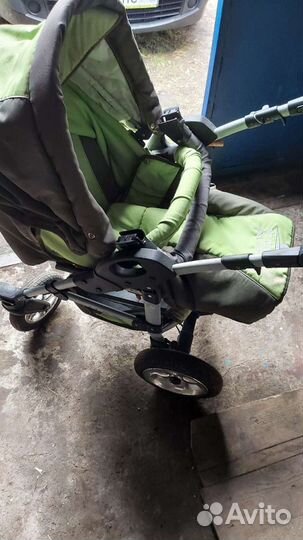 Прогулочная коляска