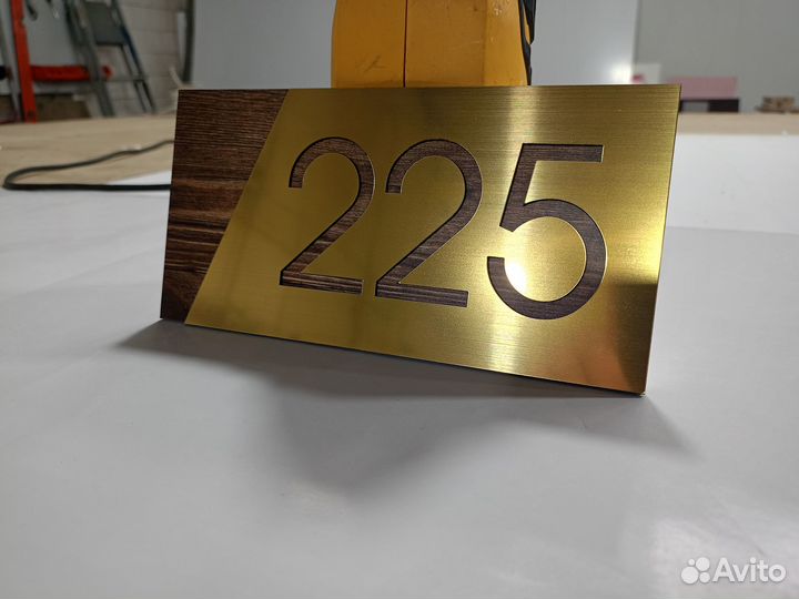 Стенды, баннеры, таблички, рекламные конструкции