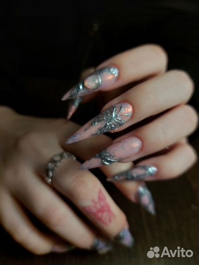 Мастер маникюра