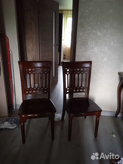 Стул пр-во Малайзия, стол - пр-во Малайзия