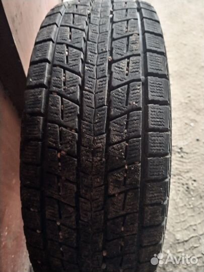 Dunlop Winter Maxx SJ8 225/65 R17