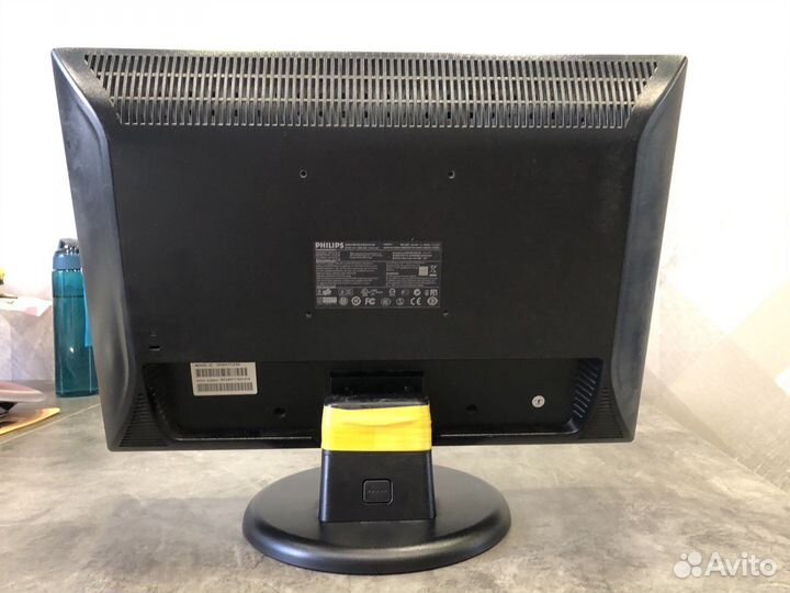 Монитор Philips 19 дюймов sRGB