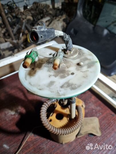 Бензонасос 2.0 бензин Mazda Tribute 2000-2007