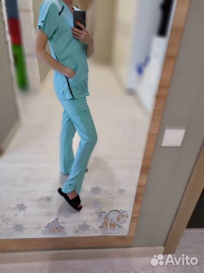 Медицинские костюмы женские,блузы,халат
