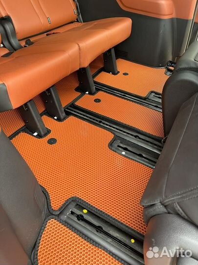 Ева Коврики на минивен