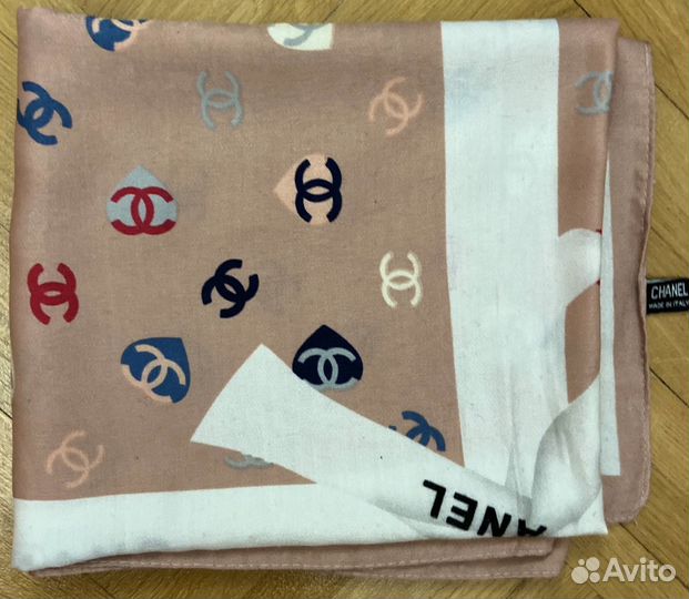 Платки женские Chanel