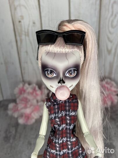 Монстер Хай Зомби Гага Бронь