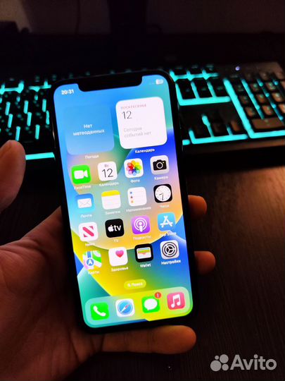 iPhone X, 64 ГБ
