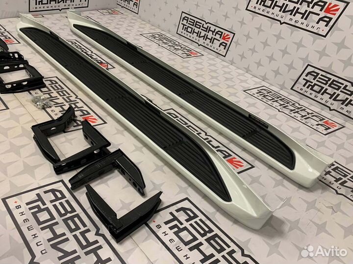 Подножки Toyota Land Cruiser 1998-2007 год E9645