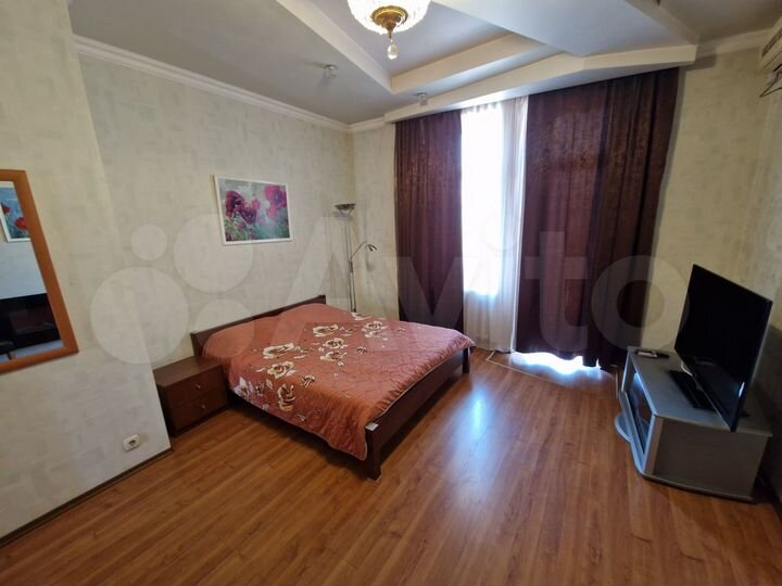 3-к. квартира, 110 м², 3/3 эт.