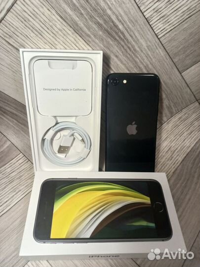 iPhone SE (2020), 64 ГБ