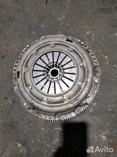 Маховик VW Sharan 2004-2010 1,9 6 Ступ