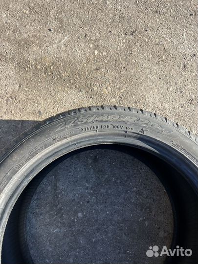 Pirelli Scorpion Winter 275/40 R20 106V