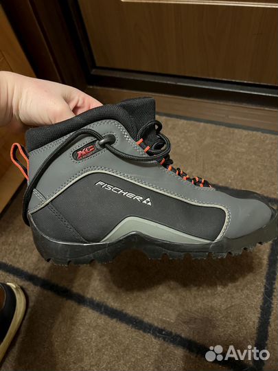 Лыжные ботинки fischer черные 38 размер