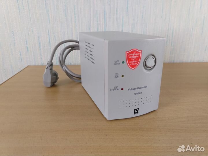 Стабилизатор напряжения Defender AVR Real 1000VA