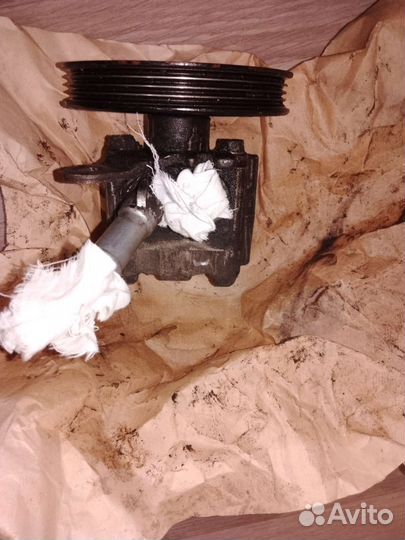 Насос гура Ниссан примера р12