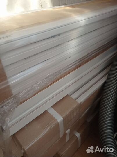 Плинтус напольный мдф белый