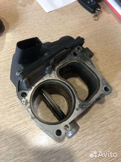 Дроссельная заслонка Audi Q7