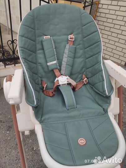 Стульчик для кормления happy baby berny v2