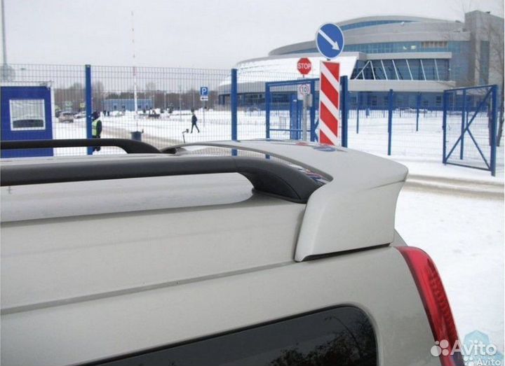 Спойлер на LADA largus некрашеные