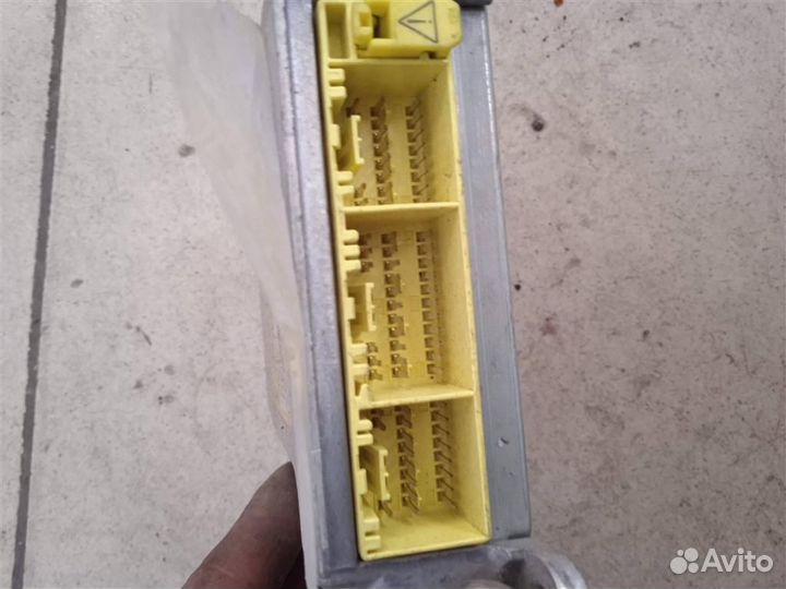 Блок управления AIR BAG mitsubishi Lancer 9 03-07