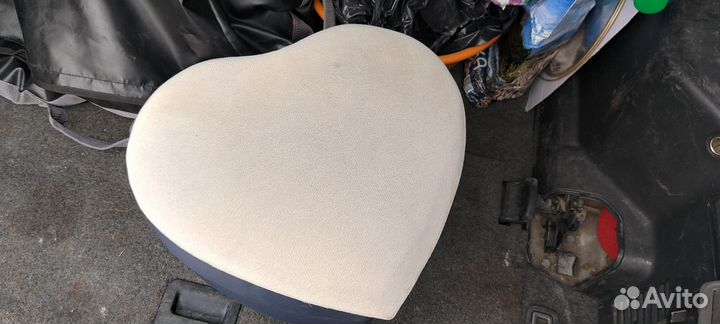 Любвеобильный пуфик