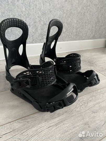 Крепления для сноуборда Drake