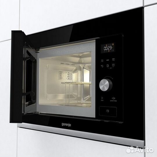 Микроволновая печь Gorenje BMX201AG1BG черная