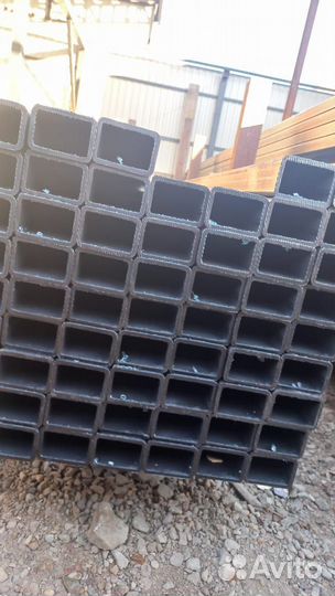 Профильная труба 60х40х3 мм