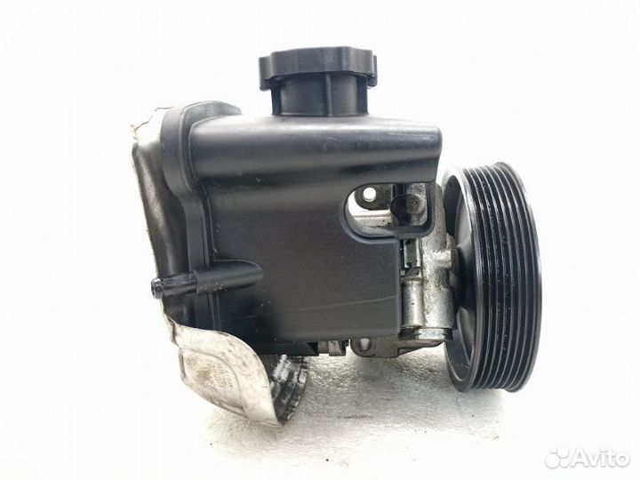 Насос гидроусилителя руля Mercedes-Benz C-Class