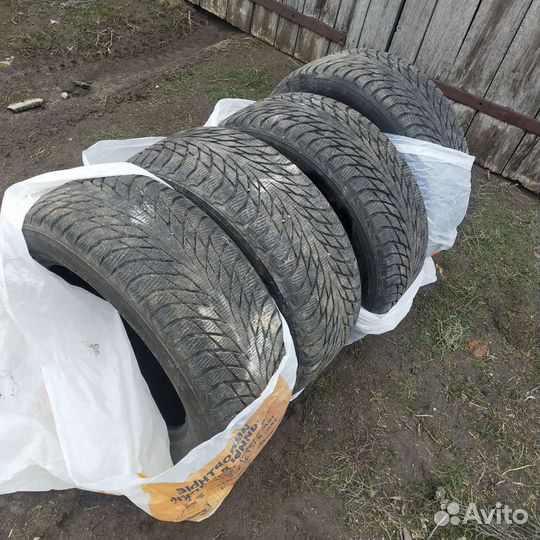 Nokian Tyres Hakkapeliitta 2 235/55 R17