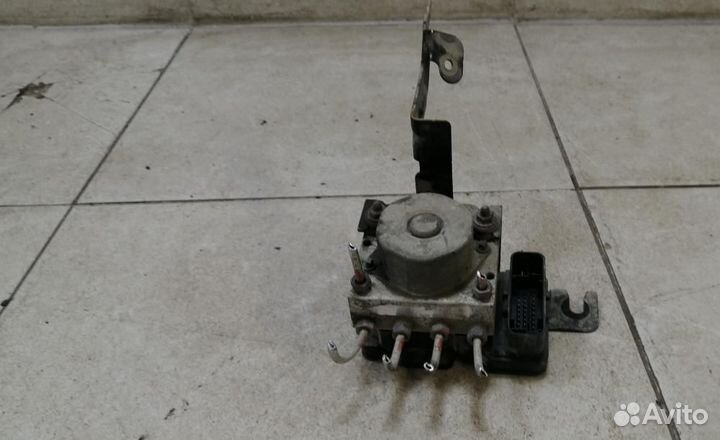 Блок ABS Renault Sandero II (2013—2018)