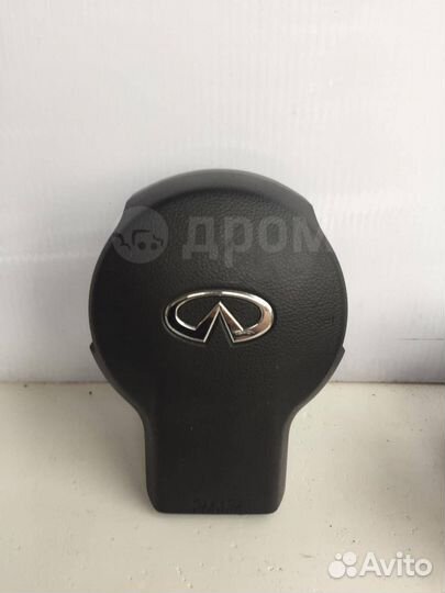 Подушка безопасности в руль на Infiniti FX35/45