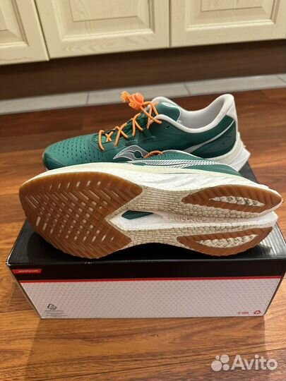 Кроссовки saucony endorphin speed 4