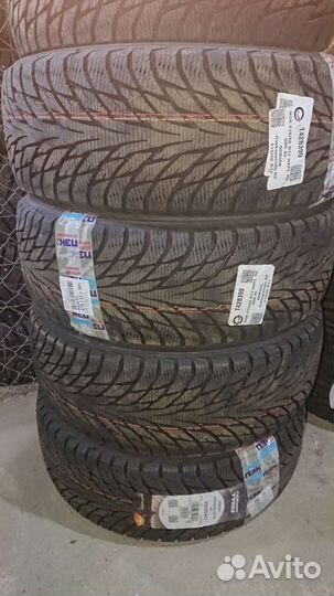 Nokian Tyres Hakkapeliitta R2 215/55 R17 98R