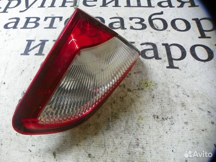 Фонарь задний внутренний левый Nissan Qashqai