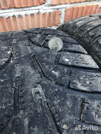 Nokian Tyres Hakkapeliitta 5 215/60 R16