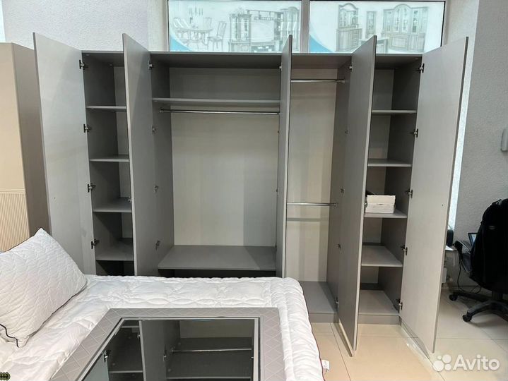 Спальный гарнитур. Доставка